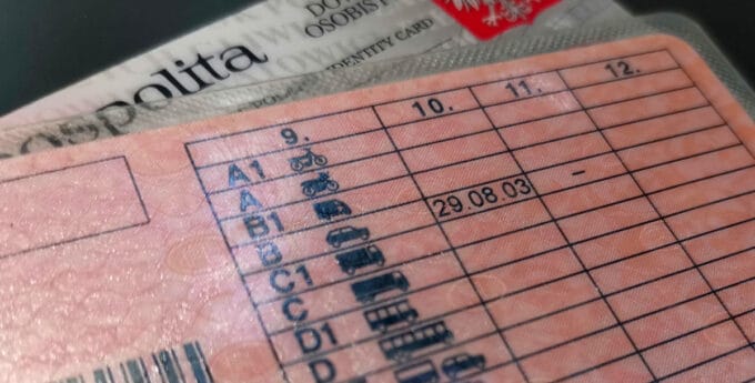 Zdjęcie przedstawia Polskie prawo jazdy